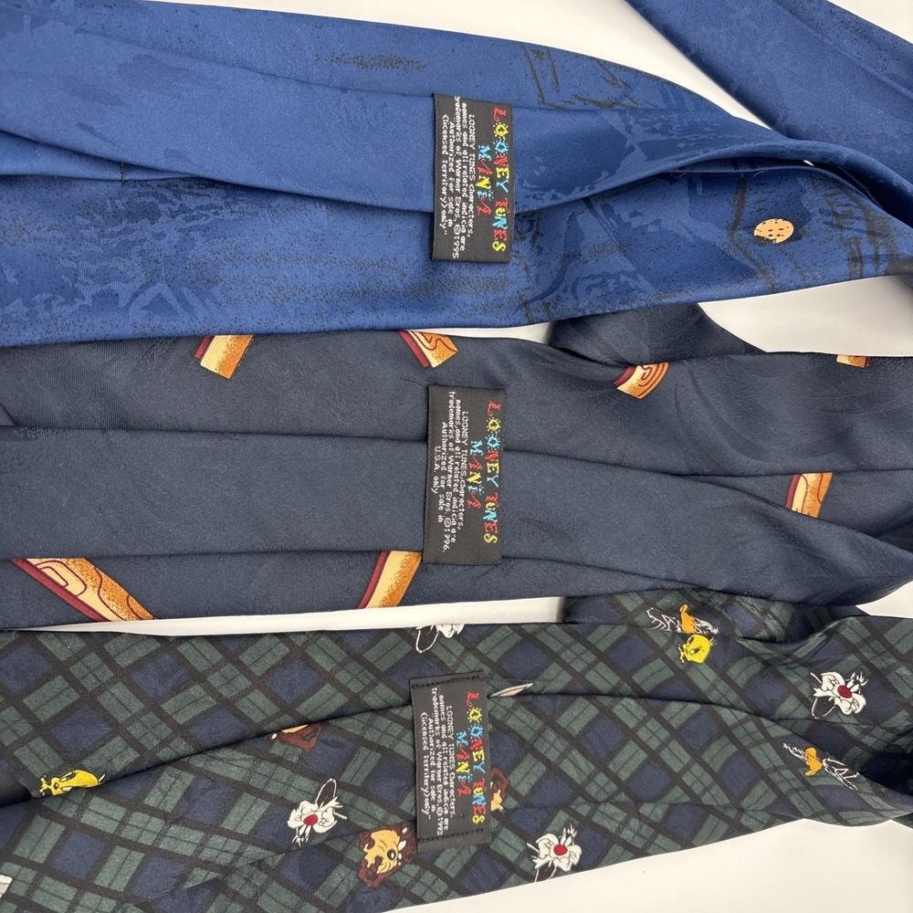 Lot of 3 Vintage Looney Tunes Ties 90s Bugs Bunny Taz Wile E Coyote Sylvester - Picture 2 of 3